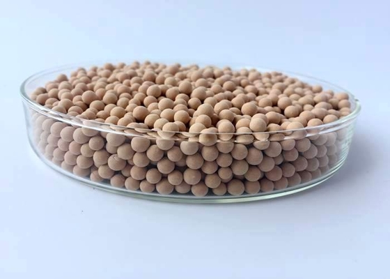 PH 6 - 8 Chất hút ẩm sàng phân tử 13X dạng hạt 21% Khả năng hấp phụ độ ẩm